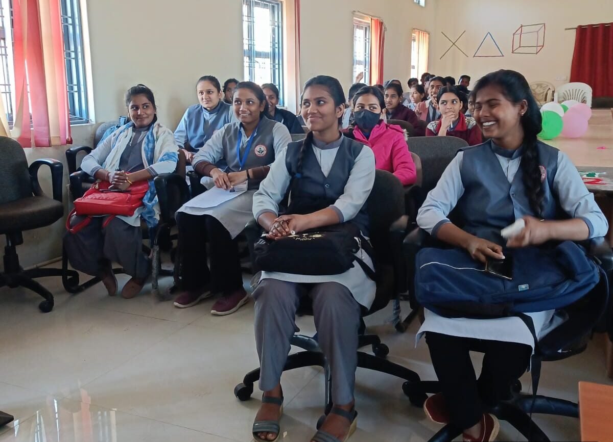 Guidance to girl students on career in fashion and modeling in MGM College