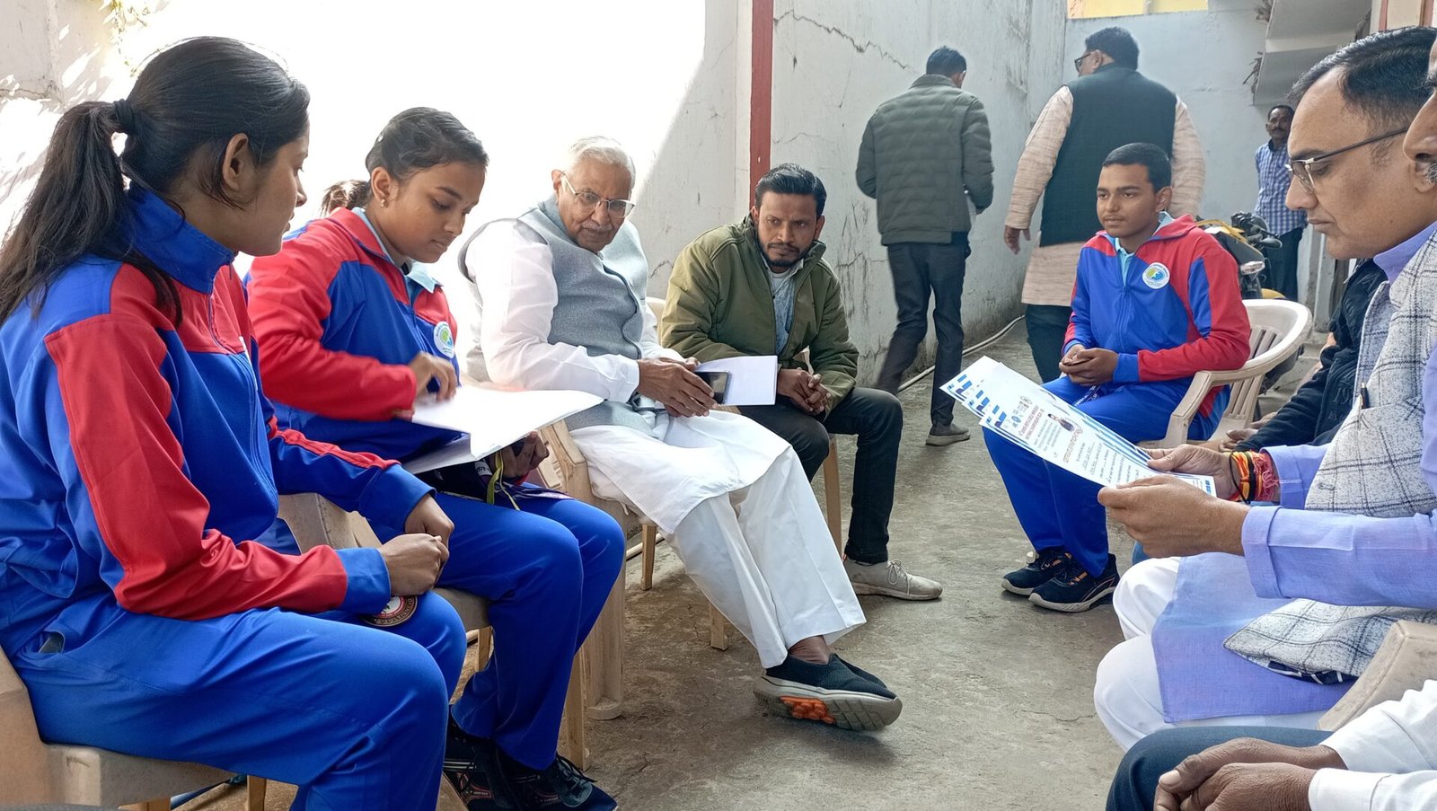 MLA Dr. Shri Sharma discussed with mini golf national medal winning players