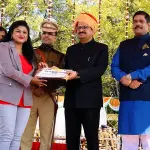 Sehore Collector honored Sarika Gharu