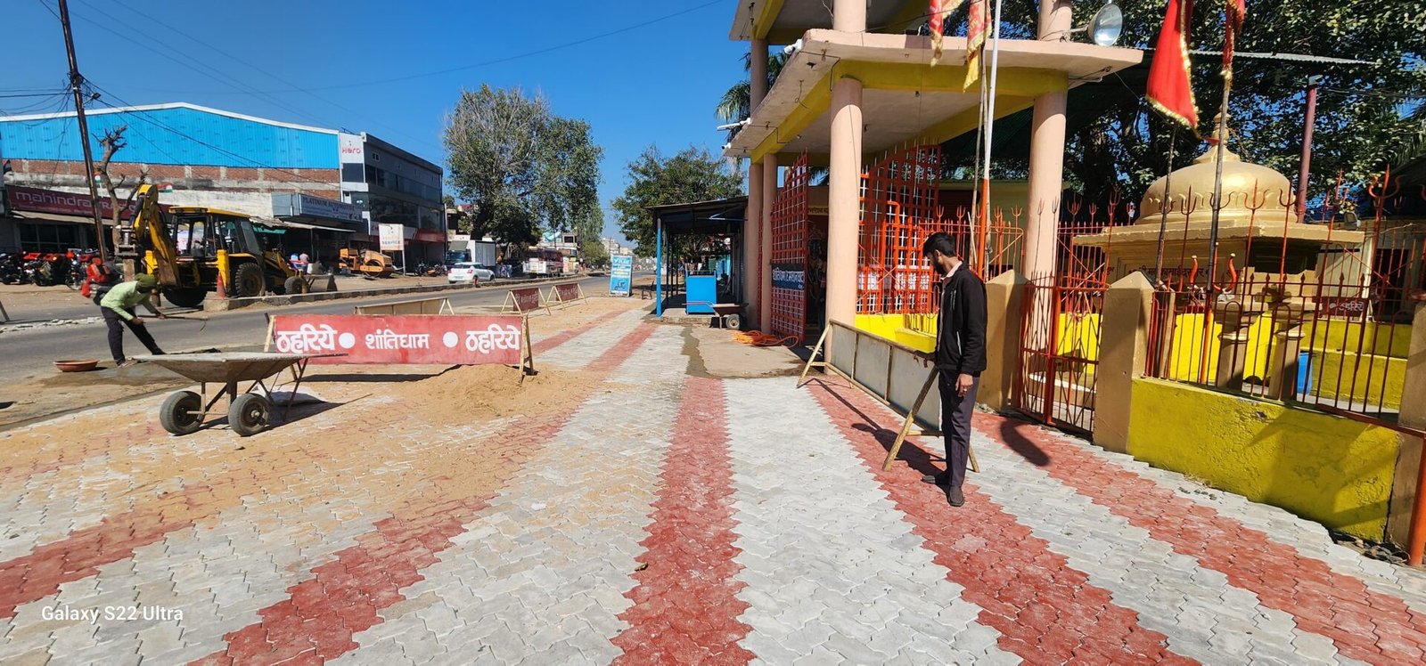 The entire complex became beautiful due to installation of paver blocks in front of Shanti Dham cremation ground.