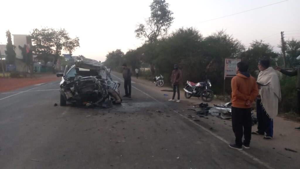 Accident in Pawarkheda, three youths from Narmadapuram died