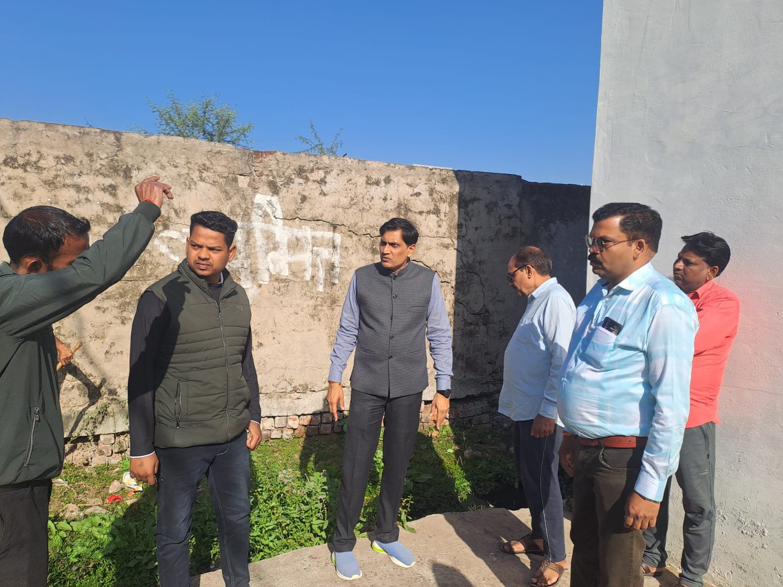 The Municipal Chairman inspected three wards