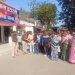 Memorandum given against assault on youth of Kuchbandiya community