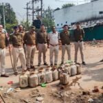 Liquor and Mahua Lahan worth Rs. 1.25 lakh were seized and four cases were registered.