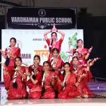 Children of Vardhman Hostel enthralled people with their colorful program.