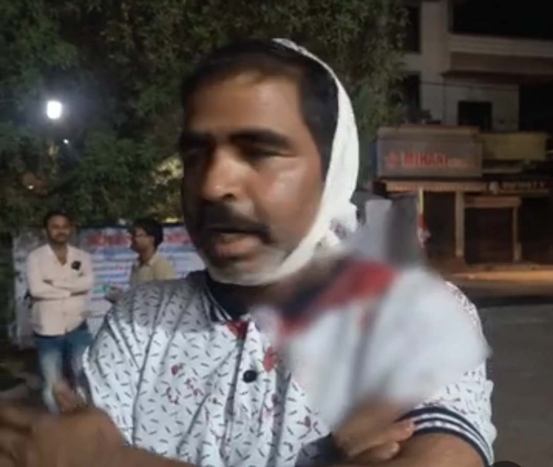 Tractor driver hit a villager, constable attacked his brother when he objected to the delay in arrival of Dial-100