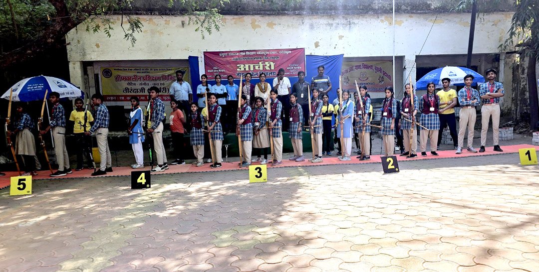 Children of CM Rice School (Sandipani Vidyalaya) Pawarkheda visited Archery Nodal Sports School