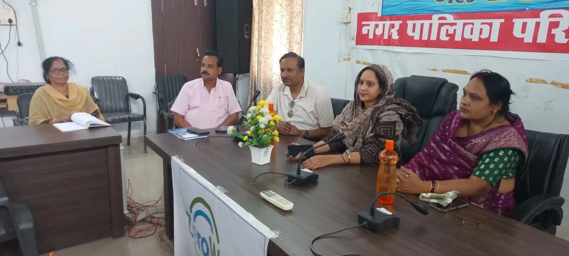 Absence of OS and other employees in the meeting of Education and Child Welfare Committee