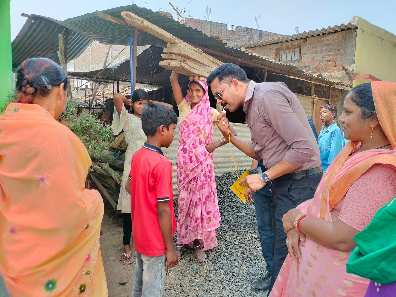 CAC and community youth leaders made door-to-door contact under the School Chalen Hum Abhiyan