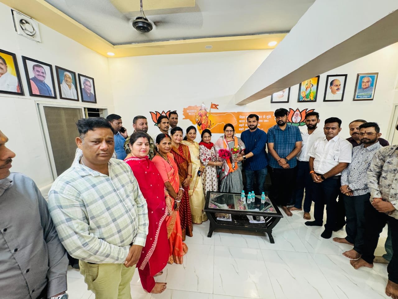 BJP District President was welcomed by party workers in the office of Municipal President