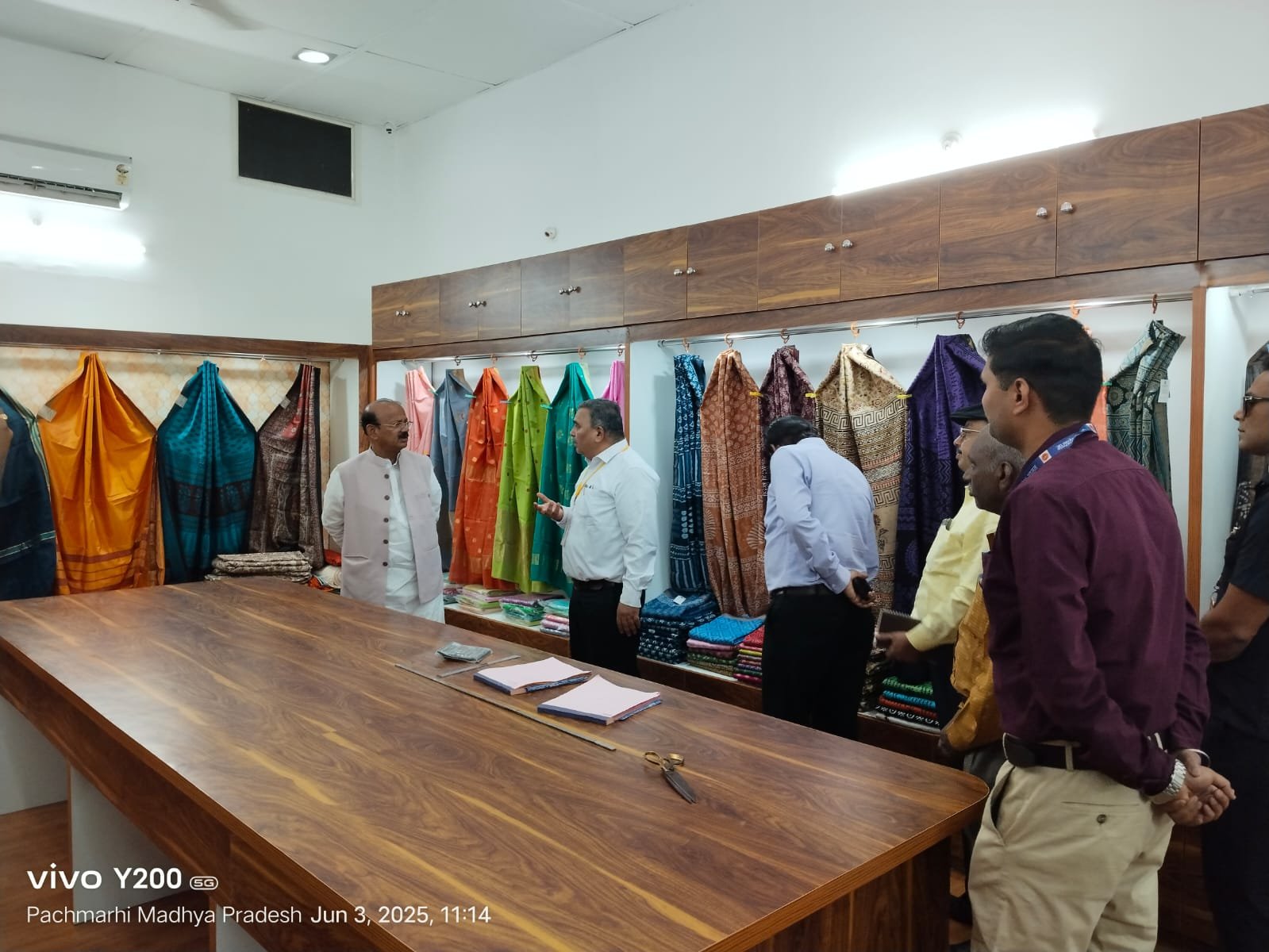 To promote silk production in Pachmarhi, initiative will be taken to include it in tourism circuit