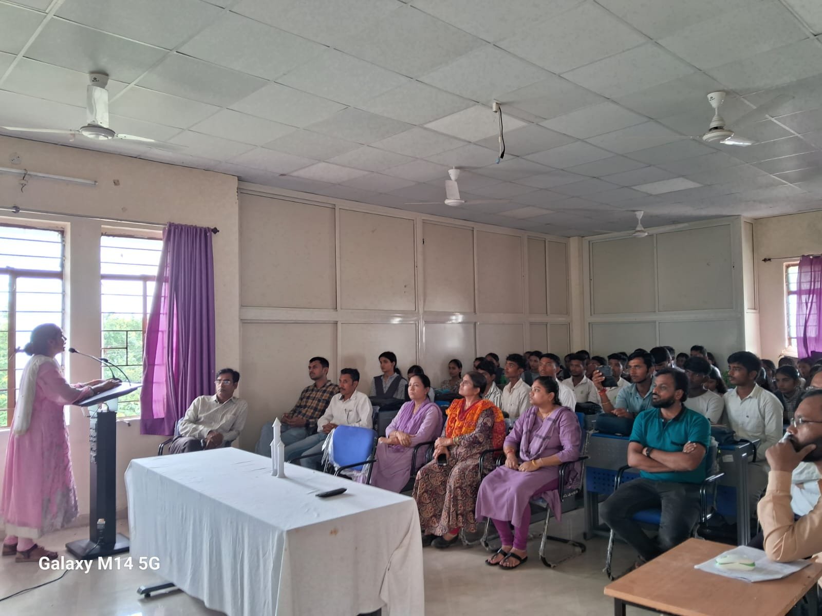 बिरसा मुंडा कॉलेज सुखतवा में राष्ट्रीय अंतरिक्ष दिवस मनाया 1 National Space Day celebrated at Birsa Munda College Sukhtawa