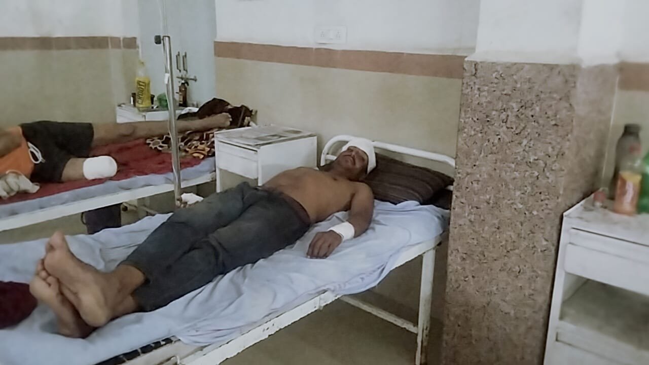 A youth was attacked near the big temple, he got 12 stitches, a case has been registered