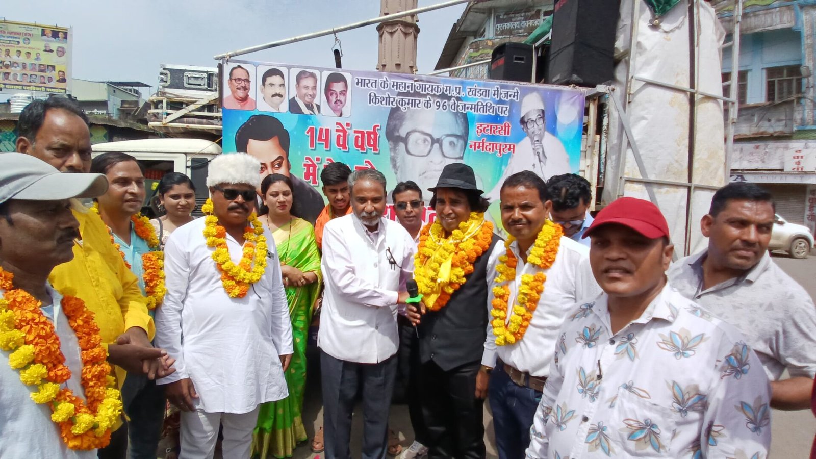 Road show on Kishore Kumar's birthday, remembered his grandfather by singing memorable songs