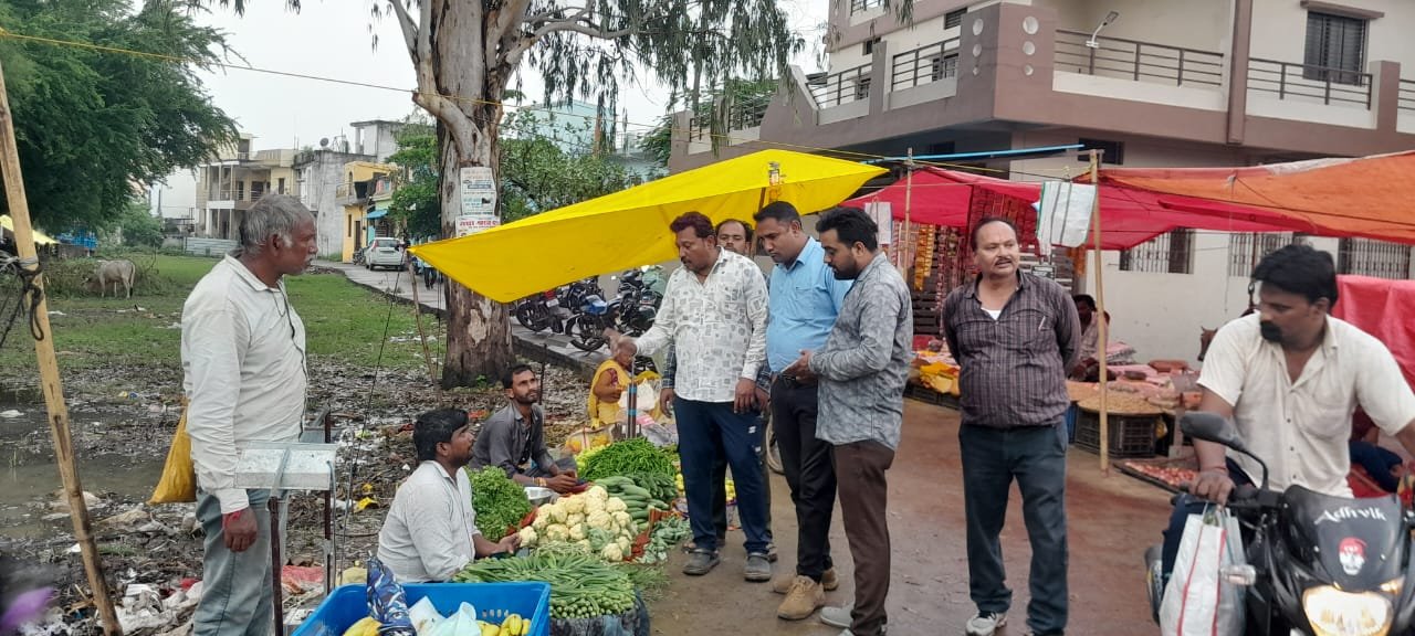 Campaign to make city polythene free, action taken on Sukha Sarovar vegetable market