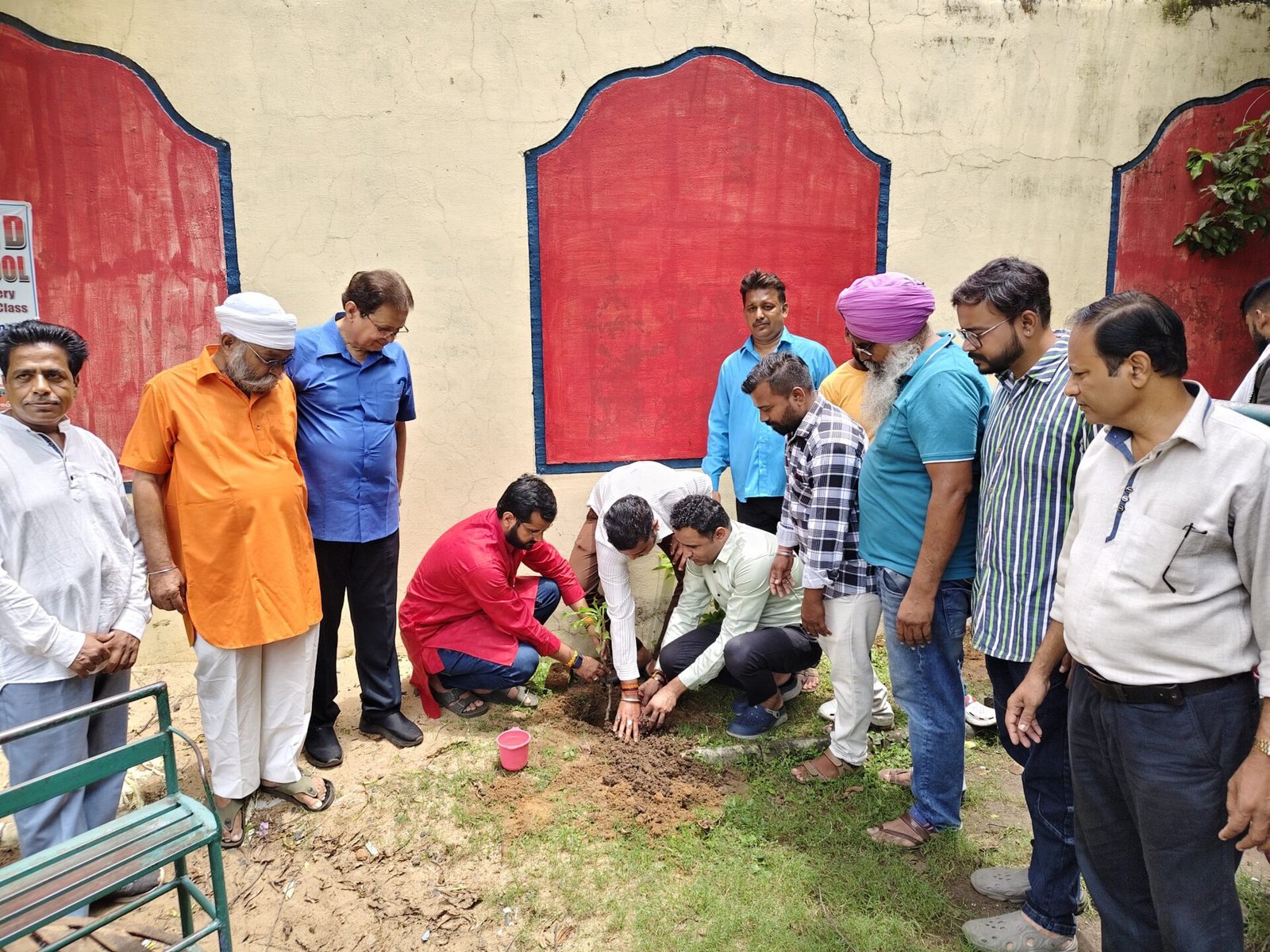 Plantation was done in Anand Public School under the campaign 'One tree in the name of mother'