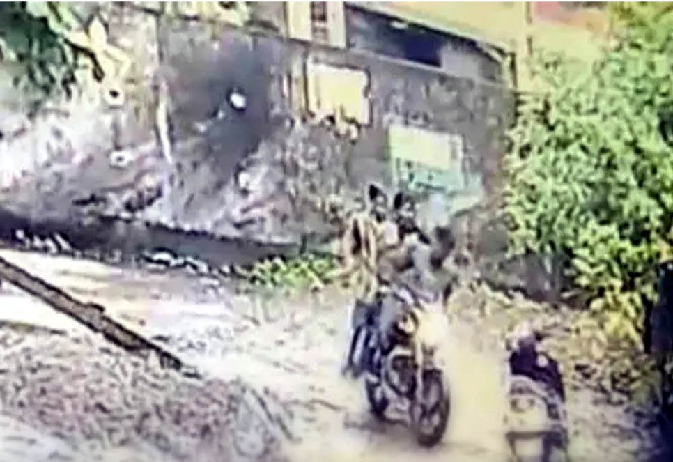 Case of death of illegal vendor: Finally GRP filed FIR against the contractor