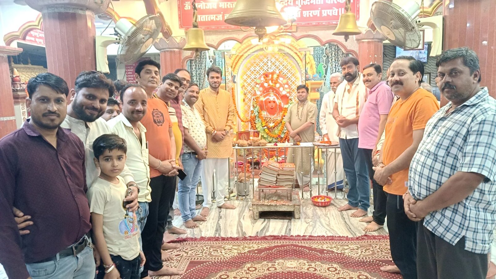 Religious lovers joined together and performed Hanuman ji's Aarti