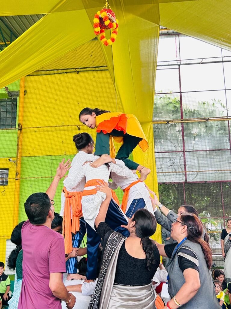 वर्धमान विद्यालय में स्वतंत्रता दिवस और जन्माष्टमी दोहरे उत्सव का आयोजन 2 Vardhman 1 1