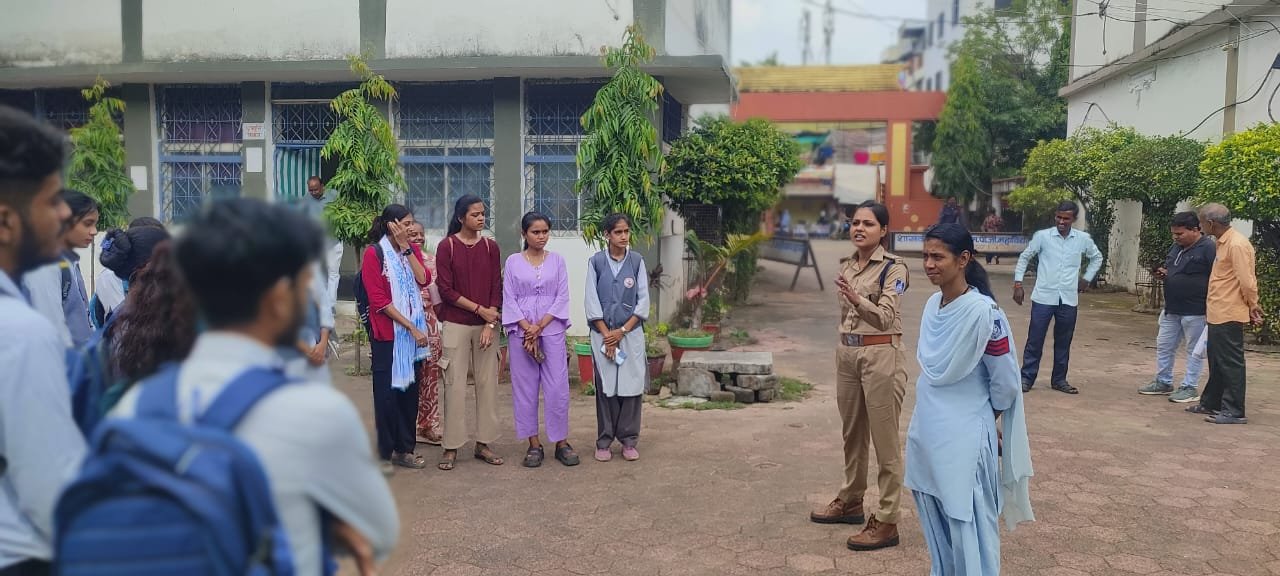 Police in Itarsi increased awareness campaign under 'Abhimanyu Abhiyan'