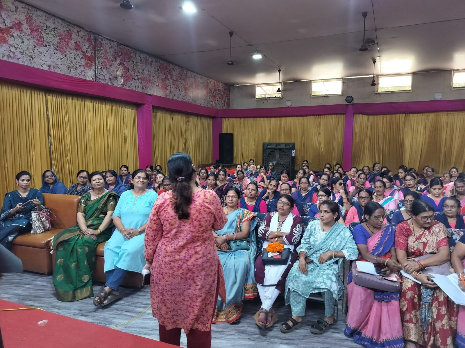 Special program organized in Itarsi on parenting training and National Nutrition Month