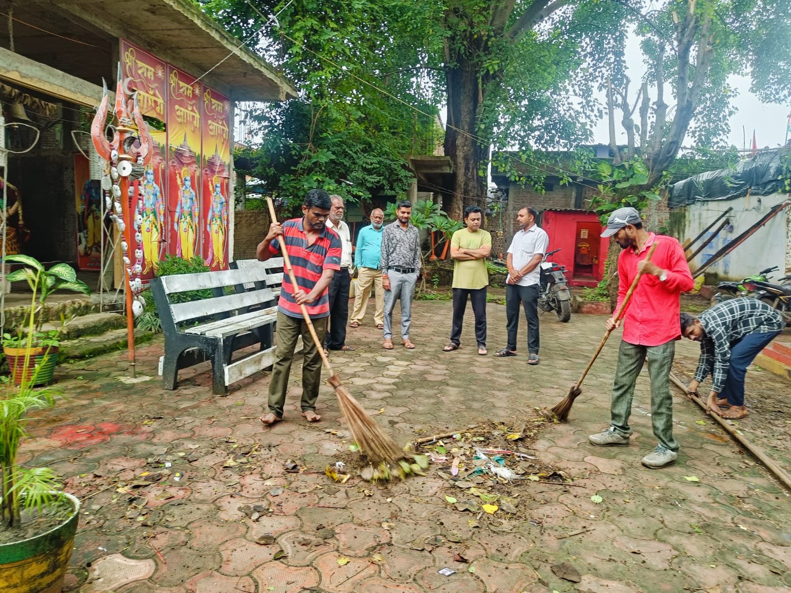 Inspection of cleanliness system in Nala Mohalla, Chairman Jadhav gave warning