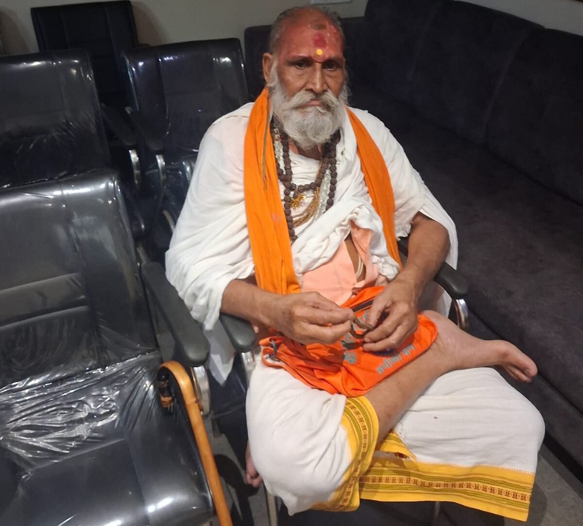 Ramsakha Pandey of Chitrakoot sought permission for a unique water worship in Itarsi lake