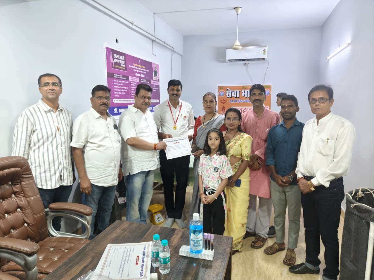 Seva Bharti organised a blood donation camp in Itarsi, collecting 17 units of blood.