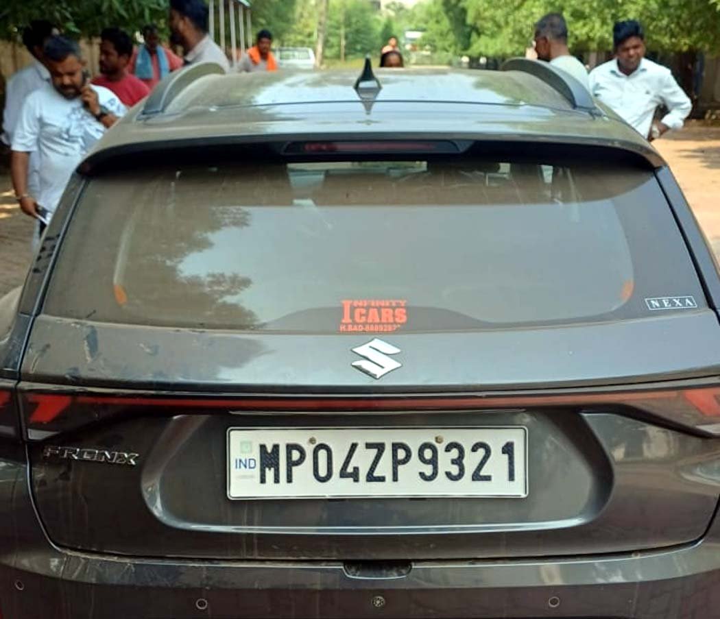 Hooliganism in Civil Hospital, scuffle with doctor over insistence on seeing patient first