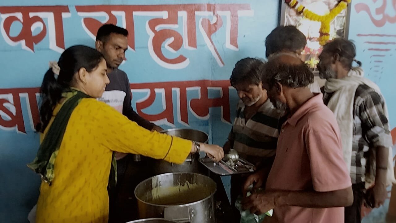 Inspection of the arrangements at Deendayal Kitchen, Itarsi