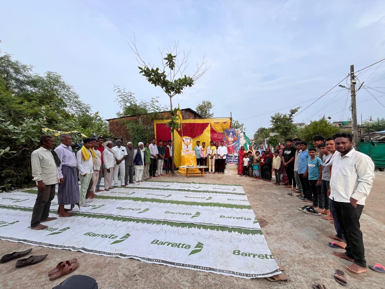 Tribal Youth Association paid homage to the symbol of bravery and sacrifice, Rani Durgavati, on her birth anniversary.