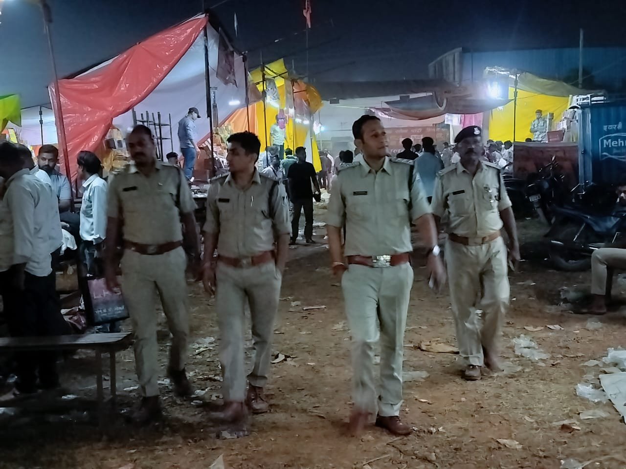 With the cooperation of the administration and police, arrangements for Diwali were better, the festival was celebrated peacefully.
