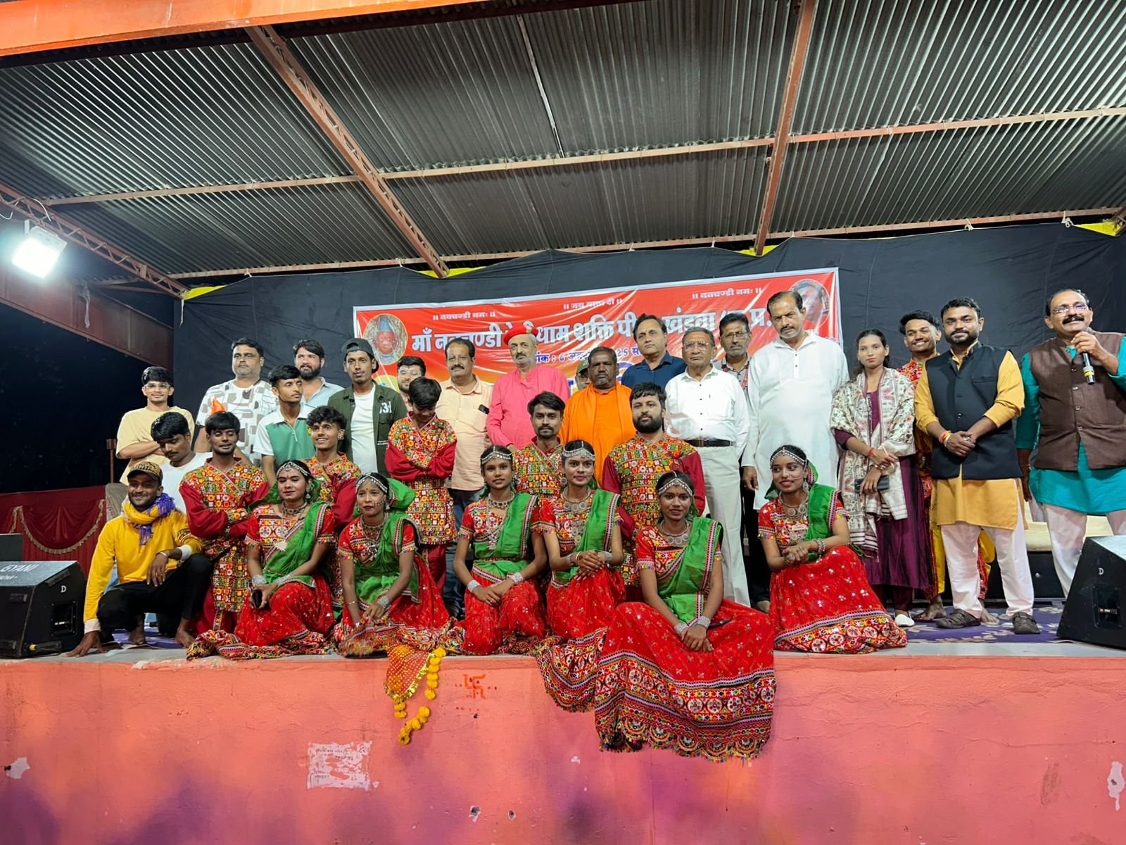 Apsara Garba Group brought laurels to Itarsi in the Garba Raas competition.
