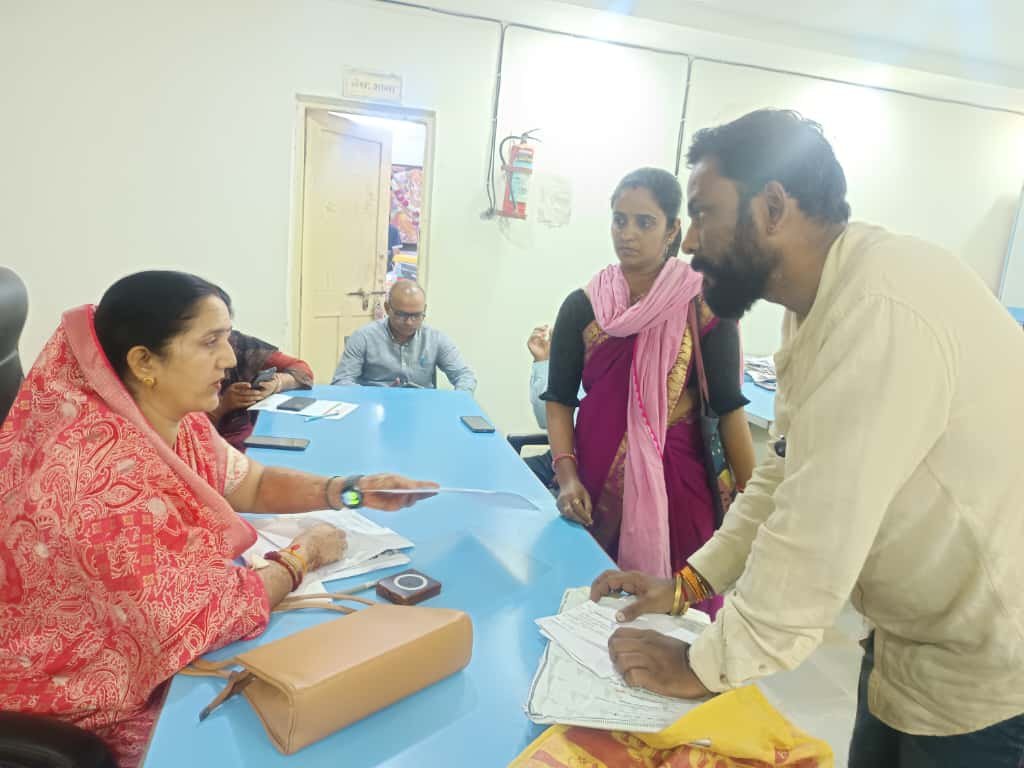 The Municipal President held a public hearing and resolved the problems of the citizens.