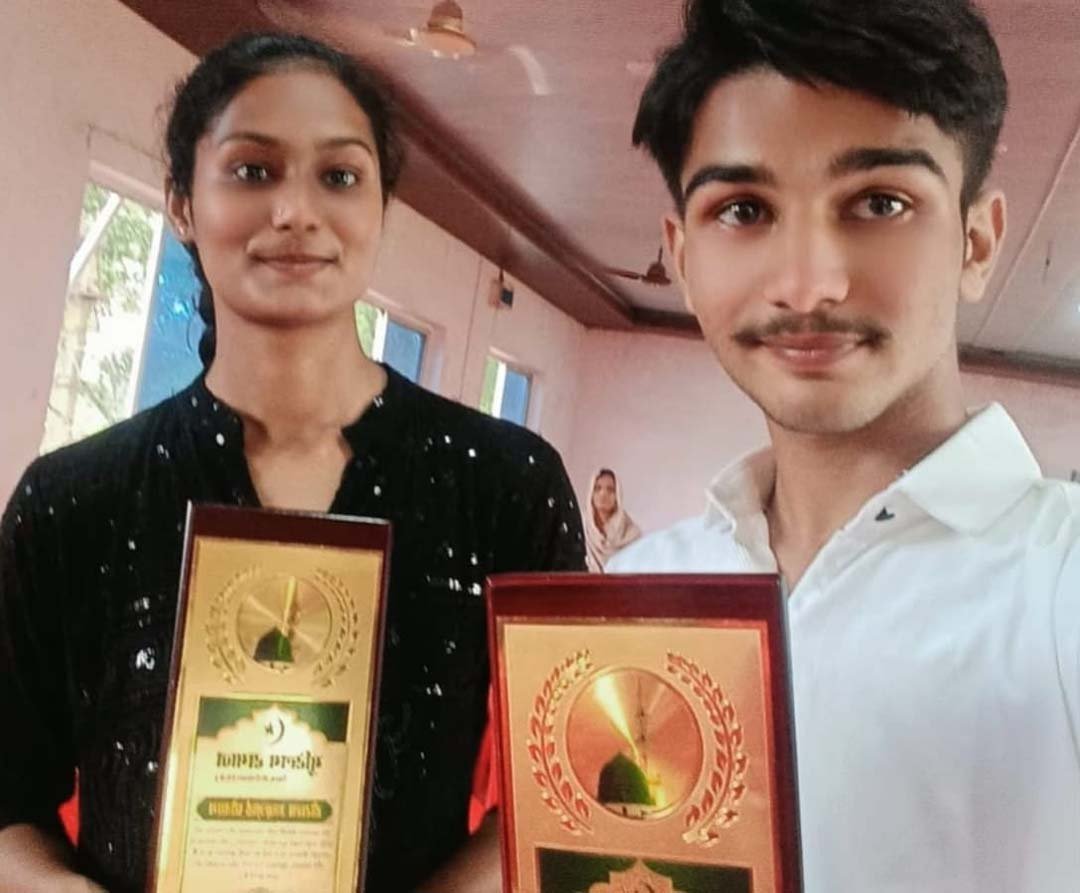 Ishana Khan and Md. Kabir Khan were honored by MLA Prem Shankar Verma.