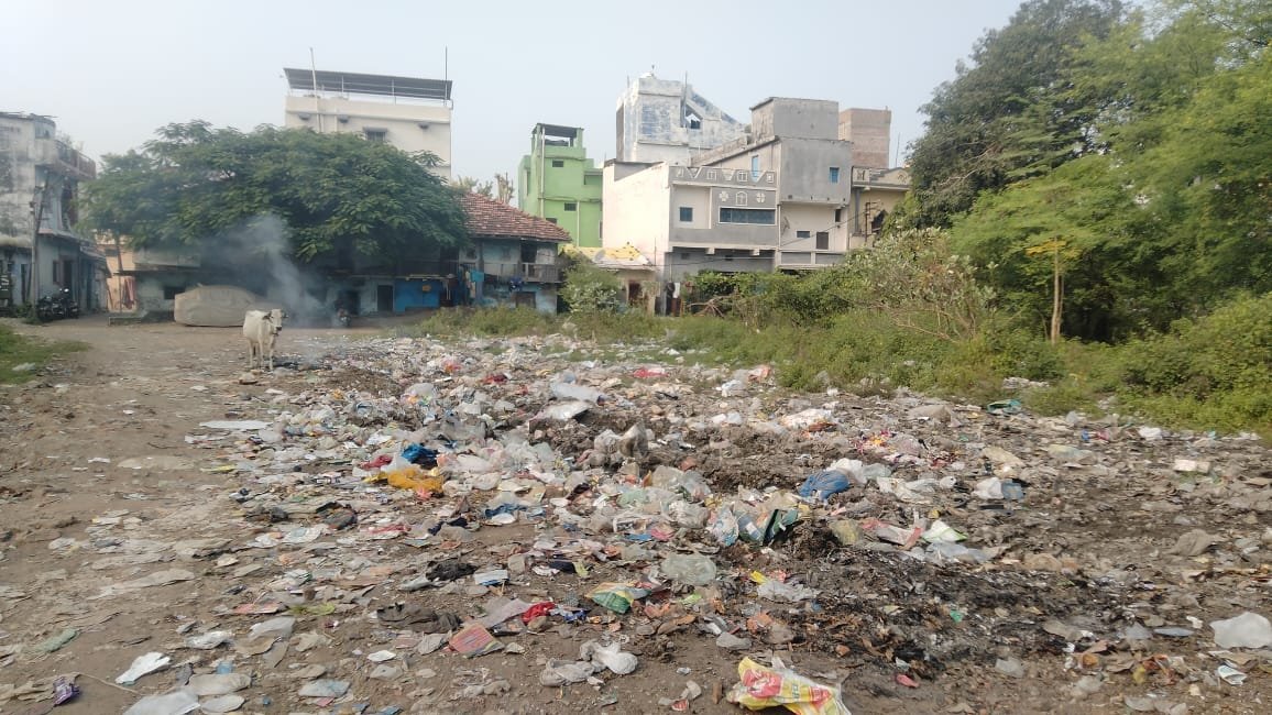 Heaps of garbage and anti-social elements near Porter Kholi have troubled locals.