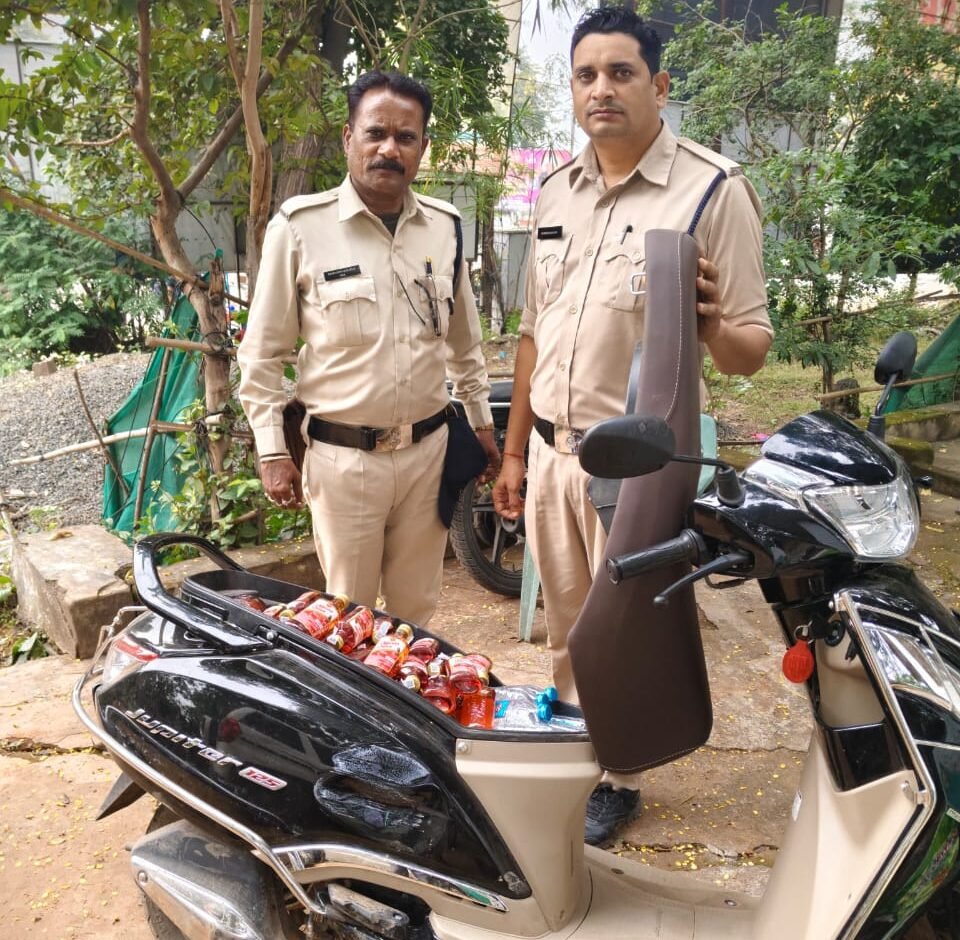 On the instructions of the Collector, the Excise team took major action against the illegal liquor mafia.