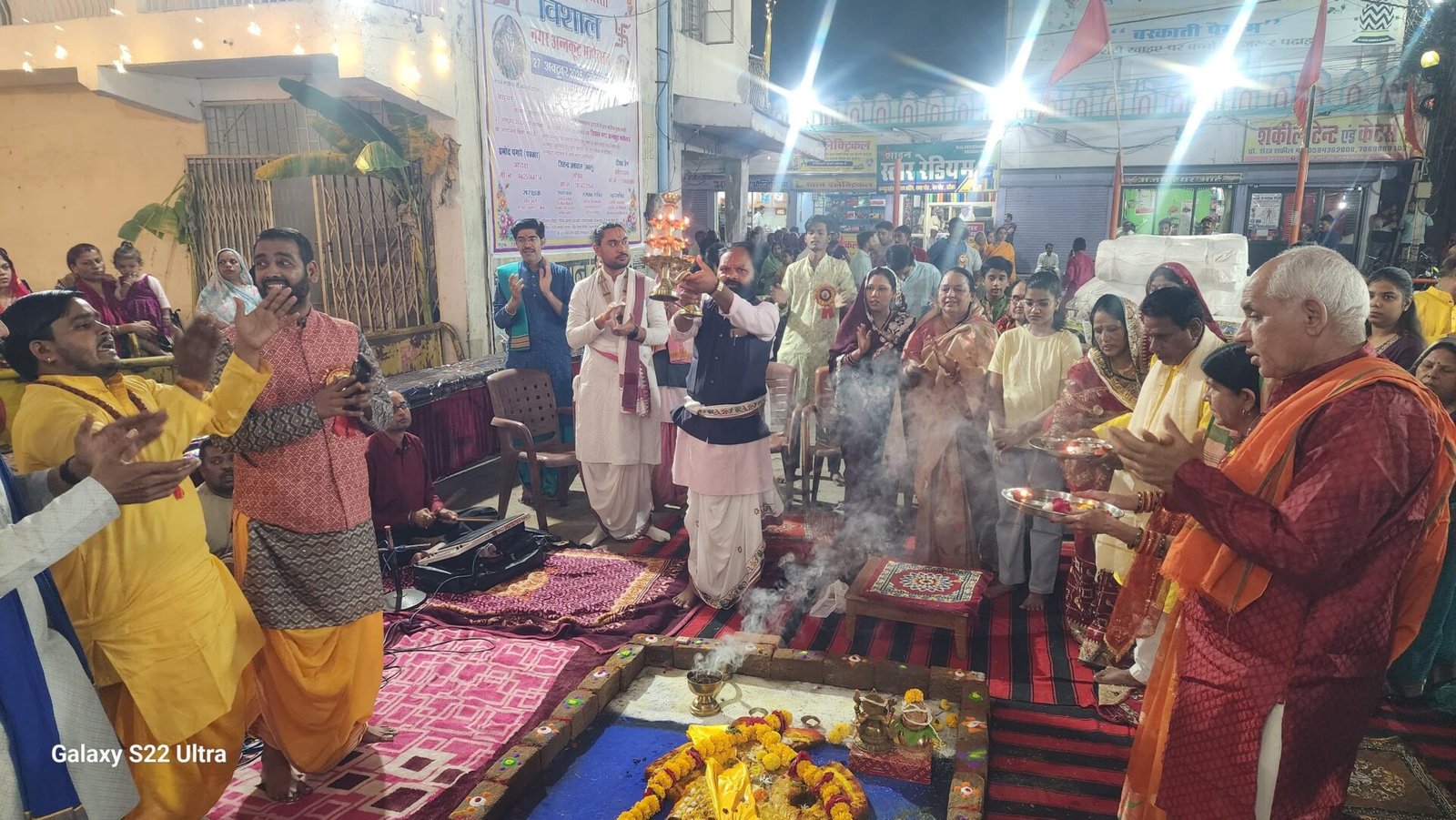 'Nagar Annakut' at Shri Durga Navagraha Temple, over 15,000 devotees took Mahaprasad