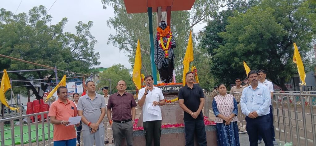 'रन फॉर यूनिटी' मैराथन, सरदार पटेल की प्रतिमा तक दौड़े बच्चे 2 Patel