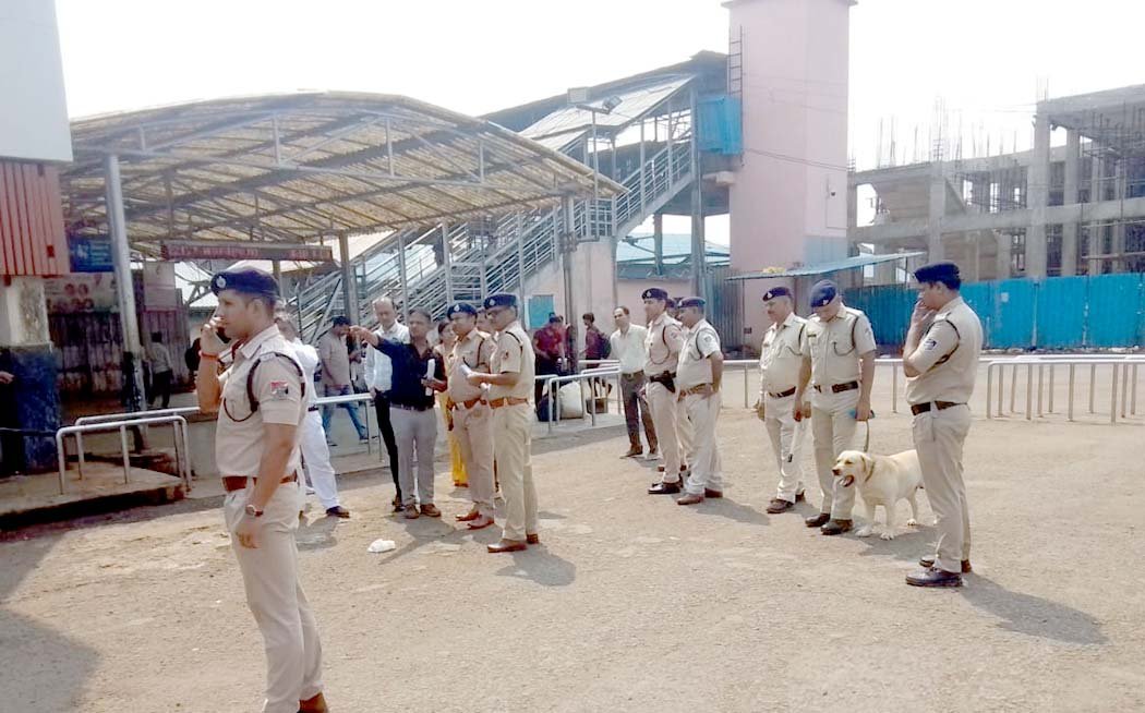 Mock drill conducted at railway station to control festival crowd, passengers made aware