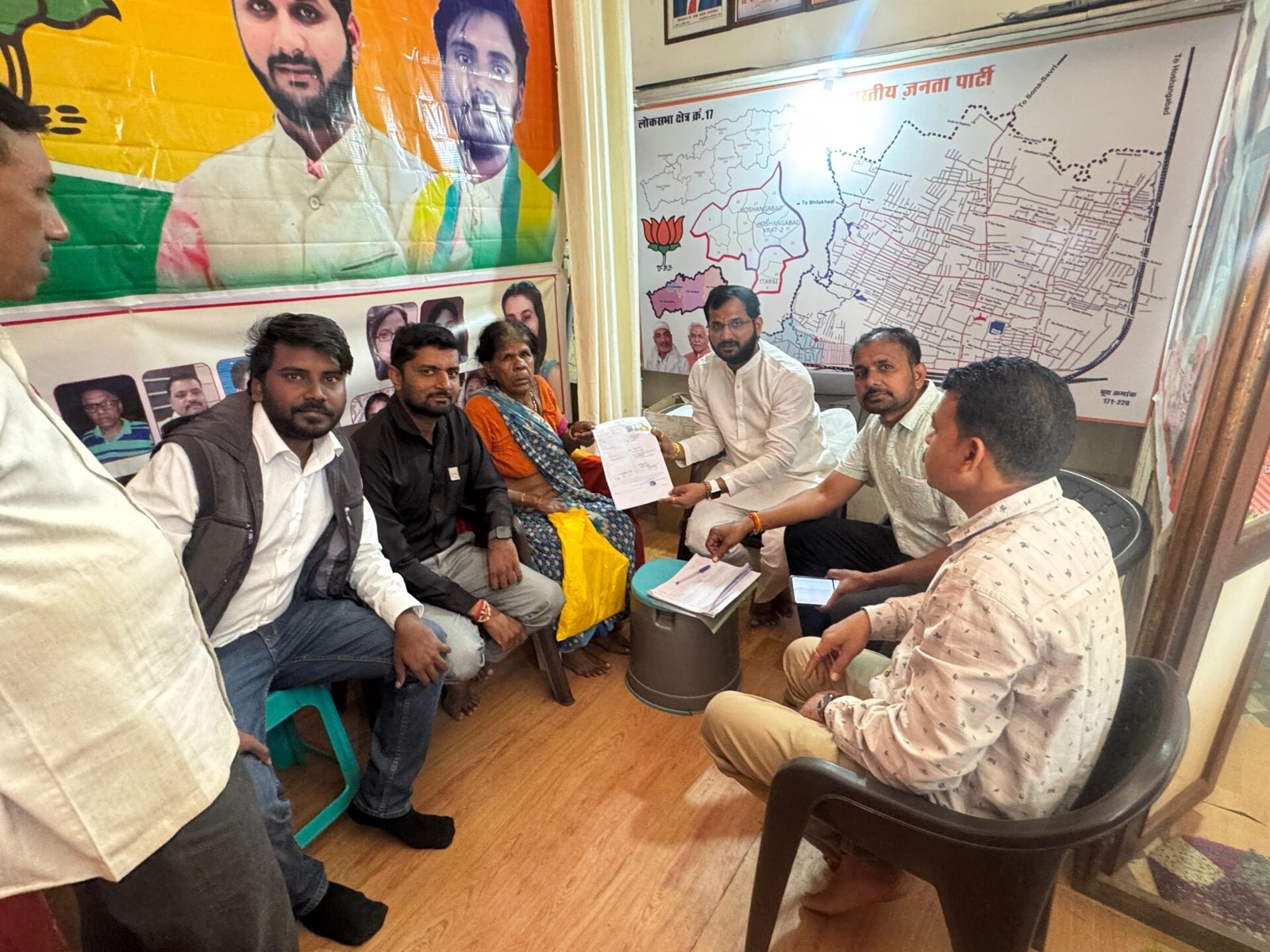 BJP Mandal President went to the booth and got the forms filled.