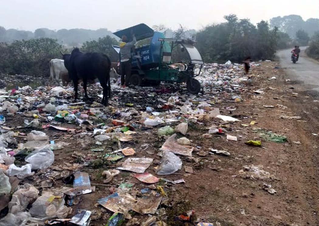 Mehragaon Panchayat's 'garbage mismanagement' becomes a public nuisance