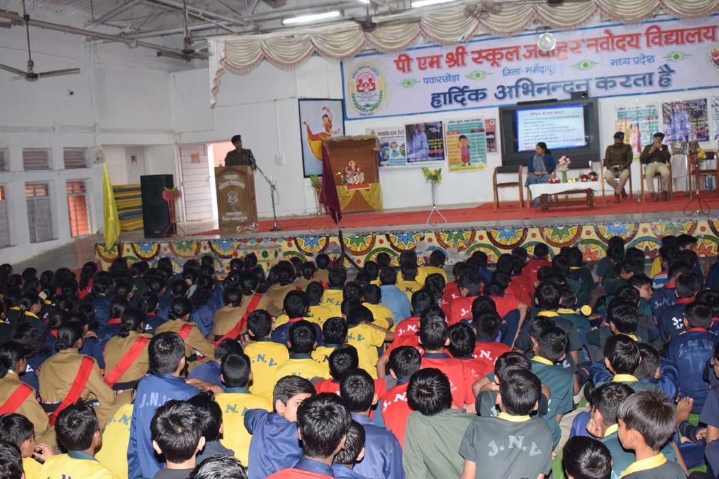 Cyber ​​Security and Women Safety Programme in Navodaya Vidyalaya under 'Muskaan' Campaign