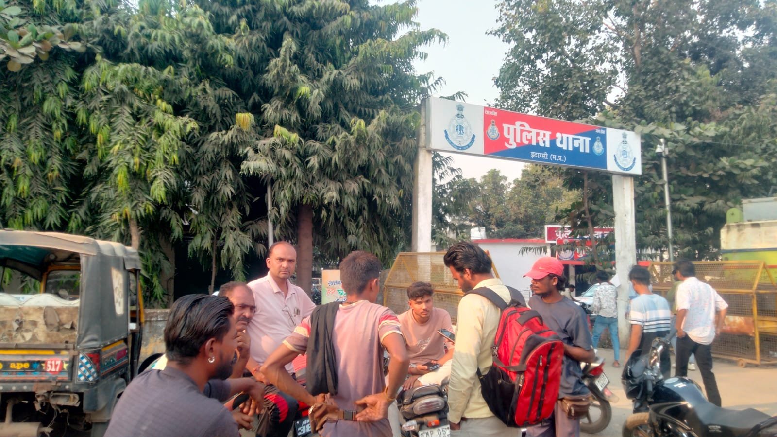 The case of a young man being abducted from the vegetable market: not a kidnapping, but a dispute over a transaction of 55,000 rupees.