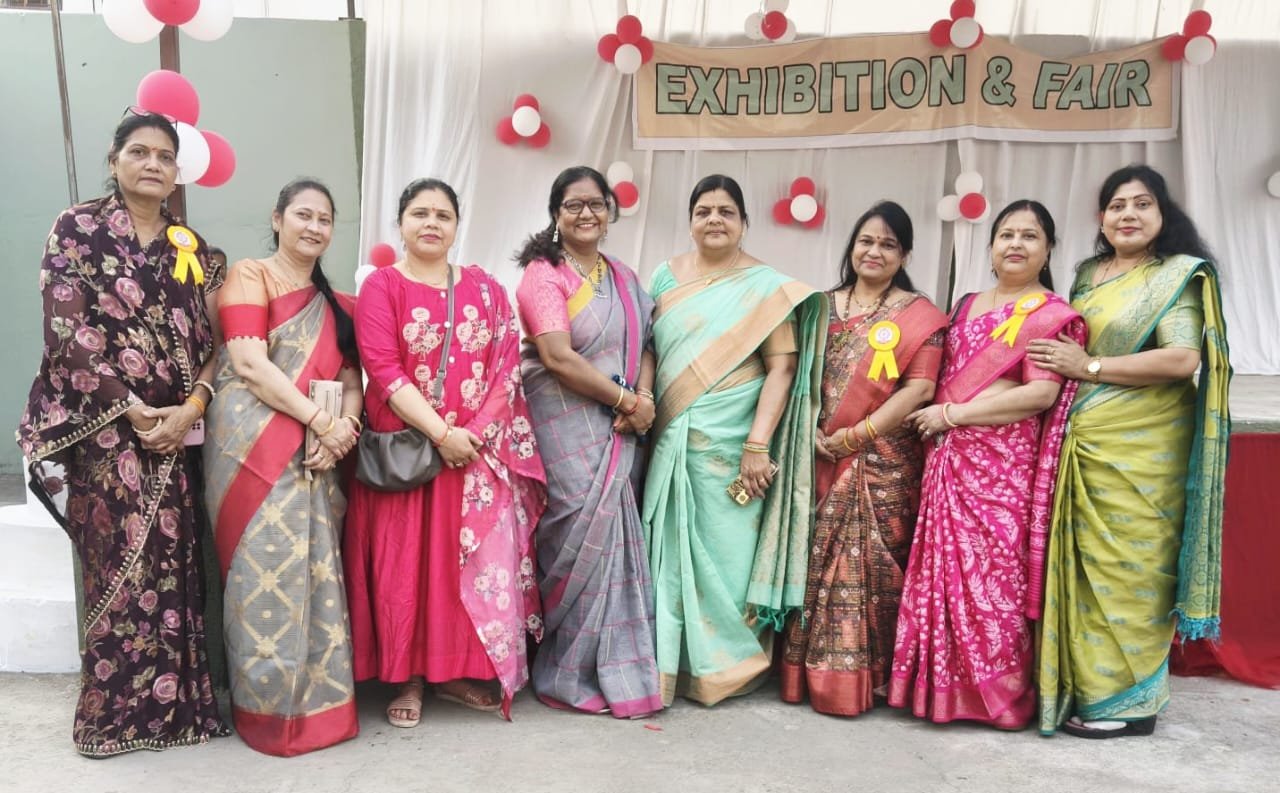 Flight of knowledge: Vaishya Mahasammelan Women's Unit celebrated Children's Day with the children of Rashtrabharati School