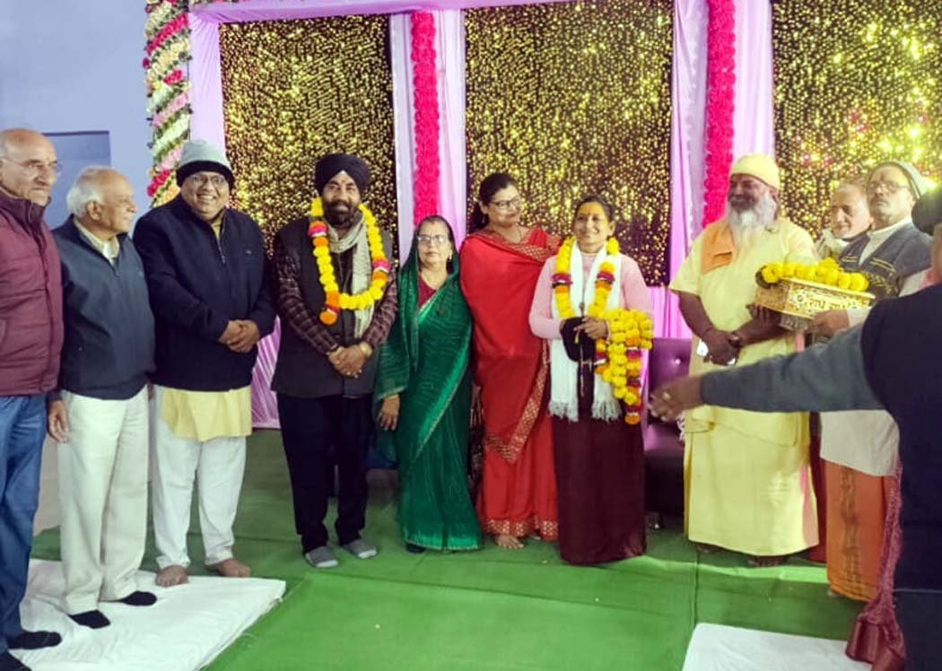 Auspicious inauguration of Shrimad Bhagwat Katha in Nyaya Colony, saints welcomed