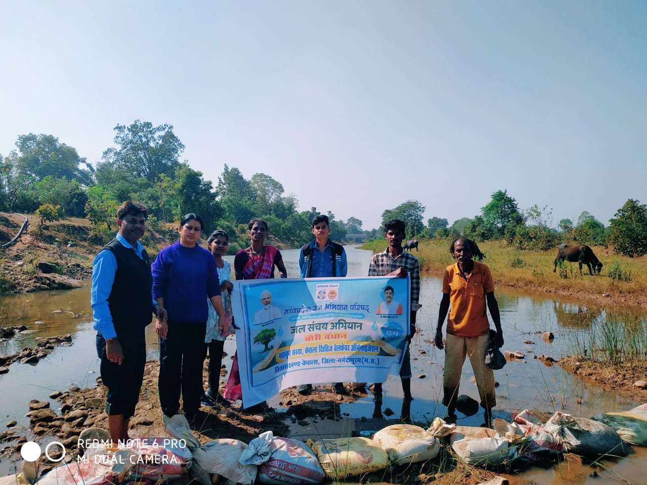 Initiative of Navankur organization Kshitij, message of water conservation given through sack tying in Kesla