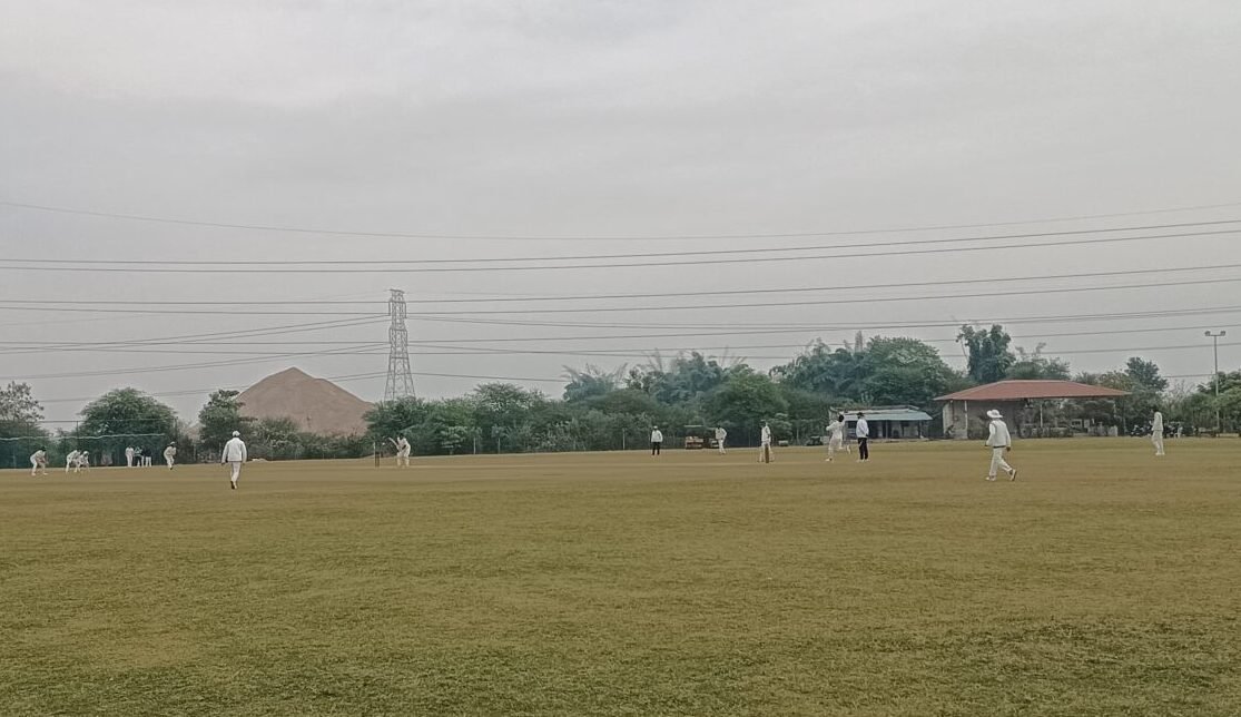 The second match of the Senior Inter-District Tournament was between Betul and Harda.