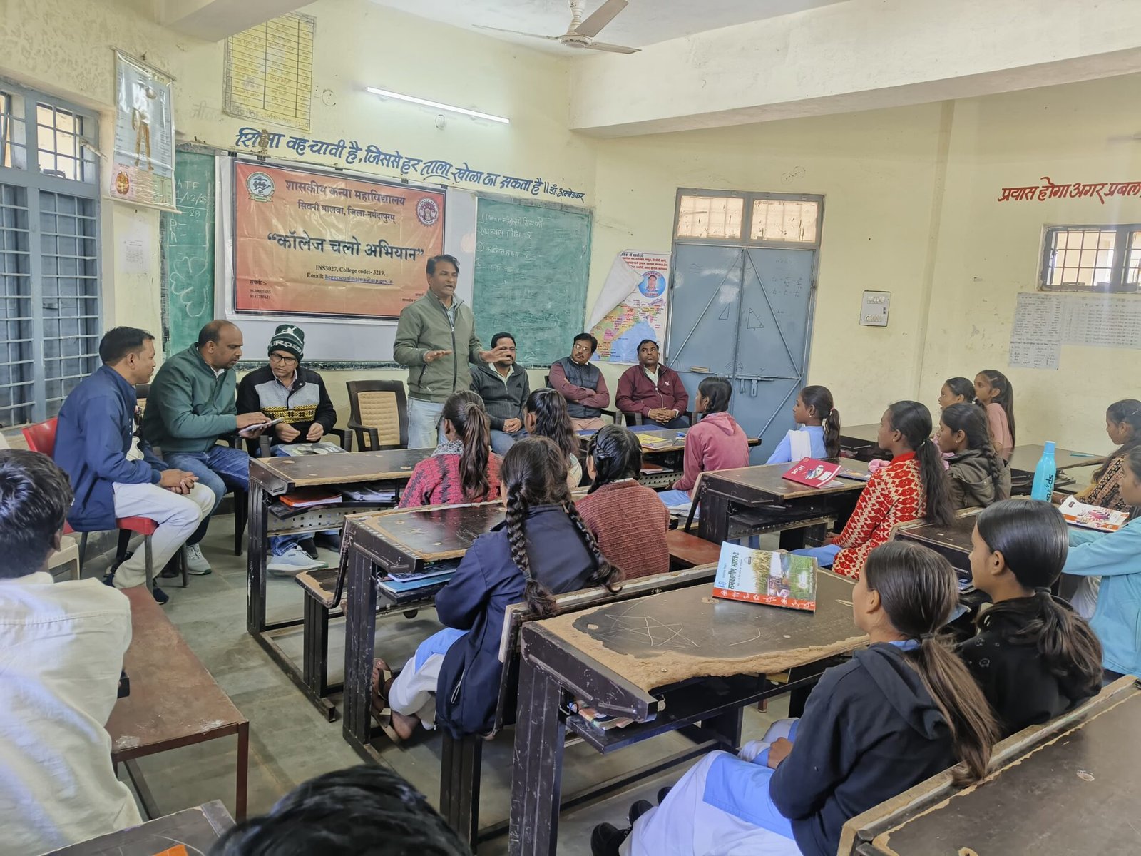 Students were made aware under the 'College Chalo Abhiyan' at Somalwada School.