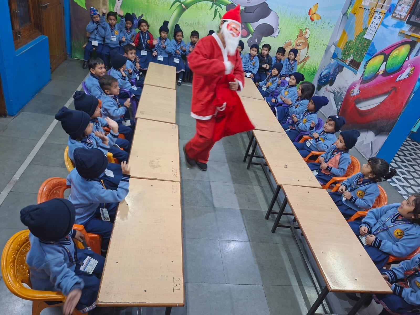 SMV School children gave the message of love, peace and unity